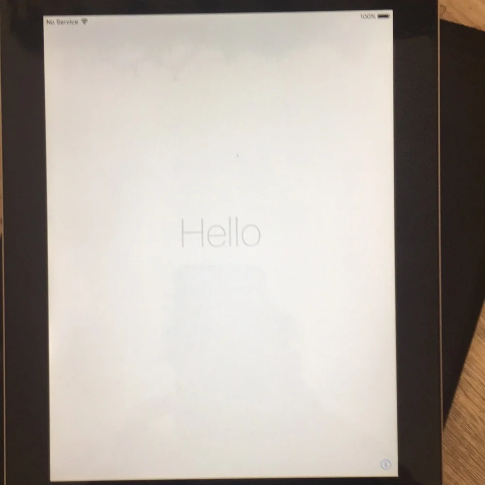 Apple I pad 16G 3G and accessories